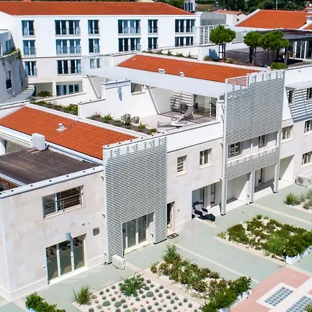 Garden Palace - Sunny Umag