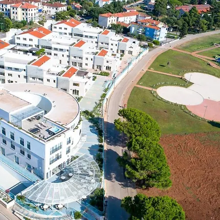 Garden Palace - Sunny Apartment Umag