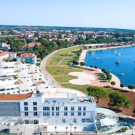 Garden Palace - Sunny Umag